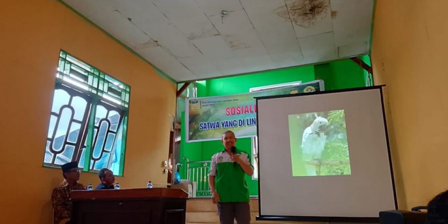 Generasi Muda LDII Distrik Heram Terima Sosialisasi Satwa Endemik Papua