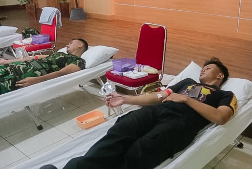 HUT Ke-52 Basarnas, Personel Senkom Mimika Ikuti Giat Donor Darah