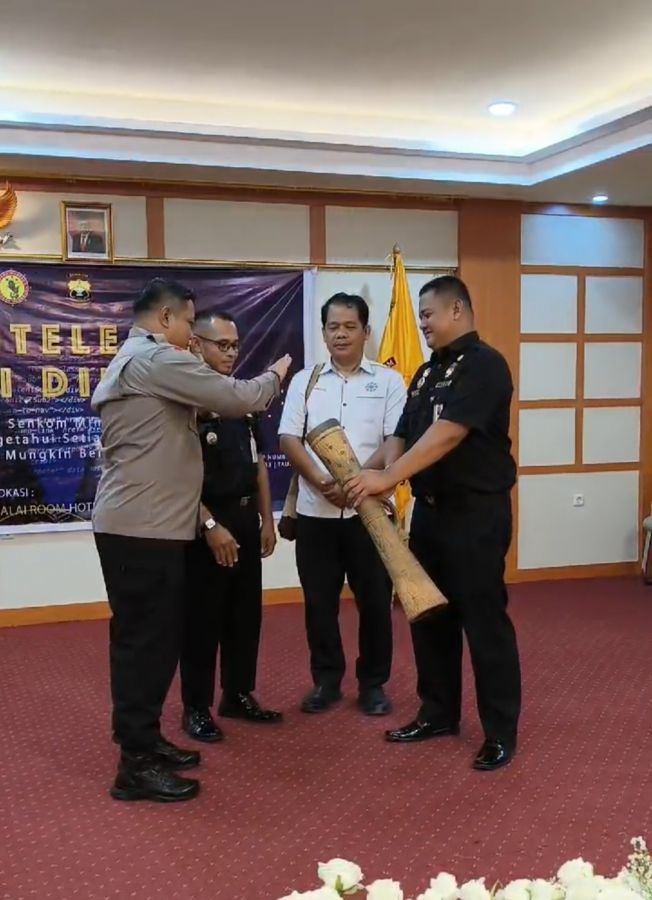 Kapolres Mimika Buka Diklat Intelejen Deteksi Dini Senkom Ditandai dengan Pemukulan Tifa
