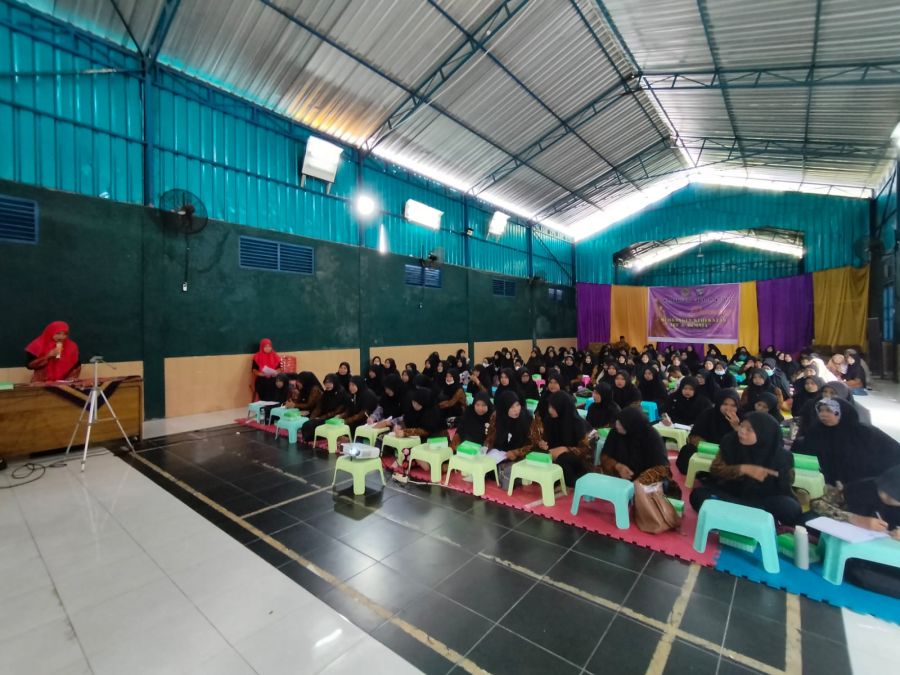 LDII Nabire Gelar Pengajian Keputrian dengan Tema Membangun Kedekatan Ibu dan Remaja