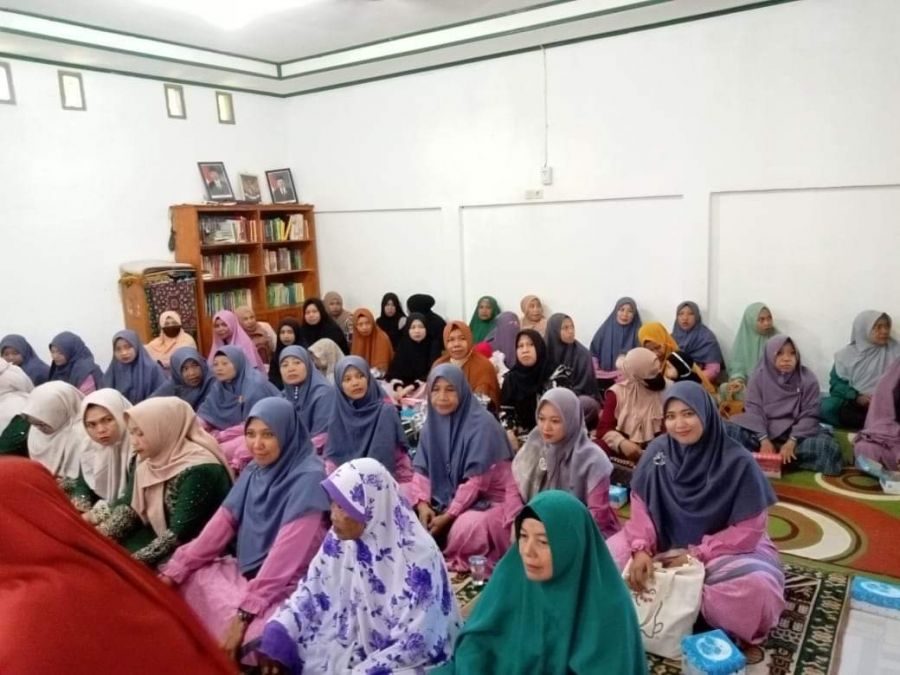 Majelis Taklim Al Aziz Naungan LDII Yapen Hadiri pengajian BMKT 
 