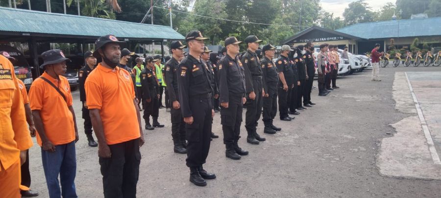Senkom Mitra Polri Nabire Ikuti Apel Gelar Pasukan Operasi Lilin Cartenz 2022
