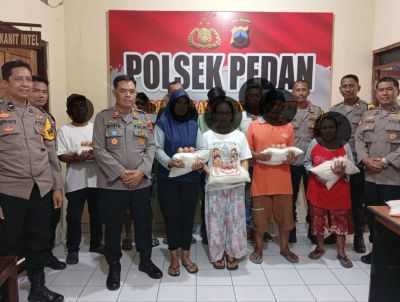Saat Penghasilan Warga Tertekan Kemarau, Polsek Pedan Salurkan Bantuan Sosial